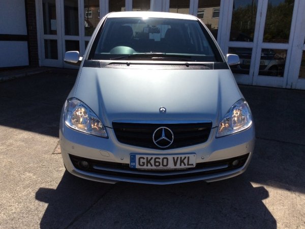 Mercedes-Benz A Class 1.5 A160 Classic SE CVT 5dr front